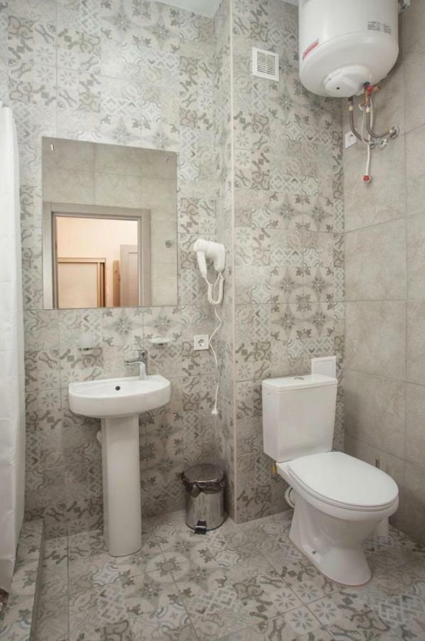 Fanfan Hotel Odessa Exterior photo