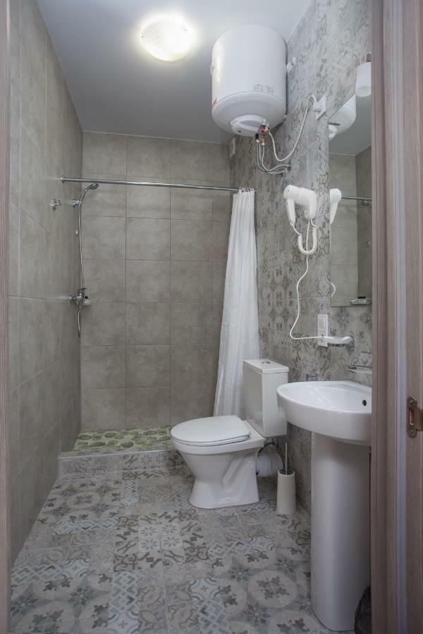 Fanfan Hotel Odessa Exterior photo