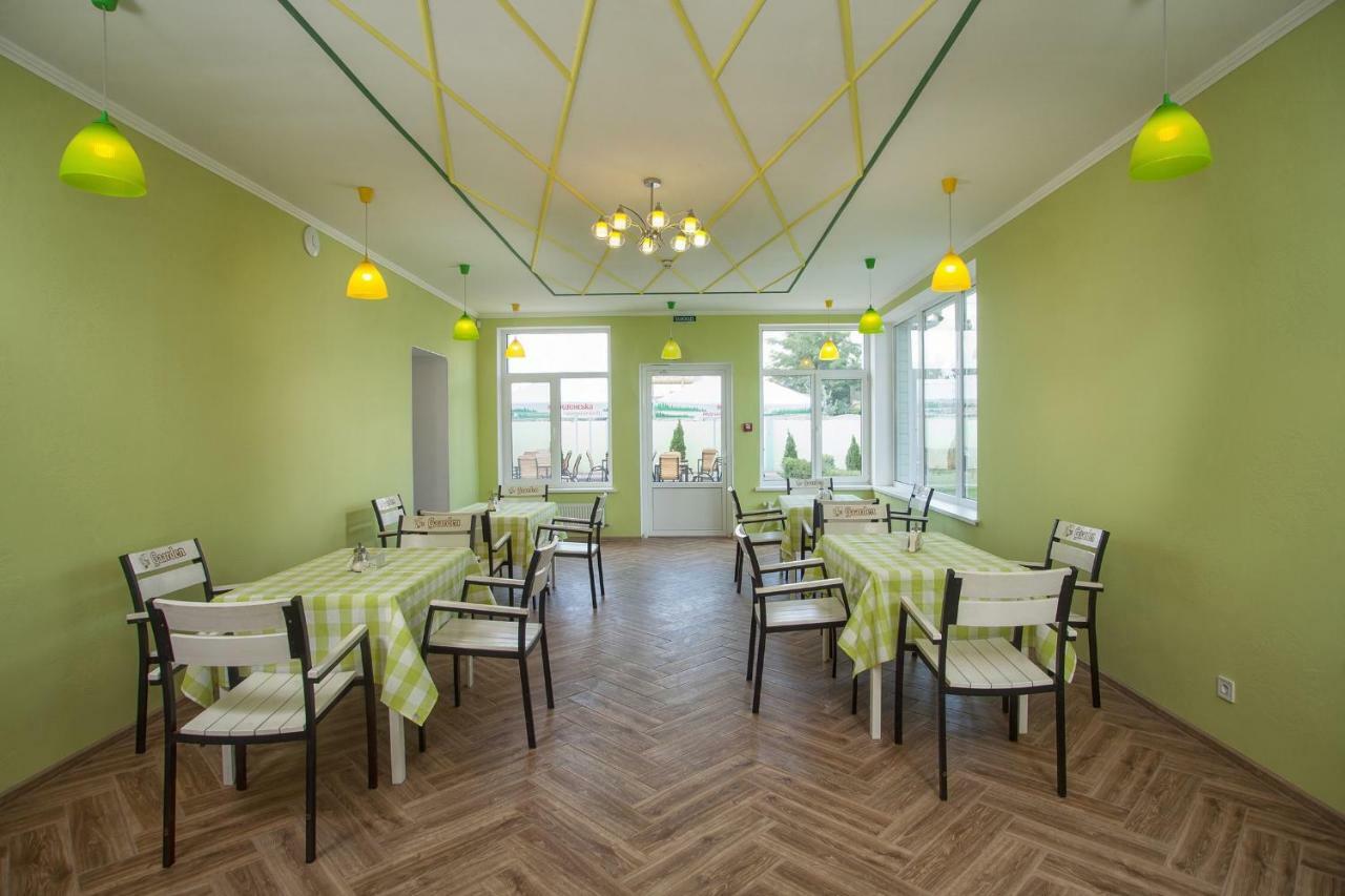 Fanfan Hotel Odessa Exterior photo