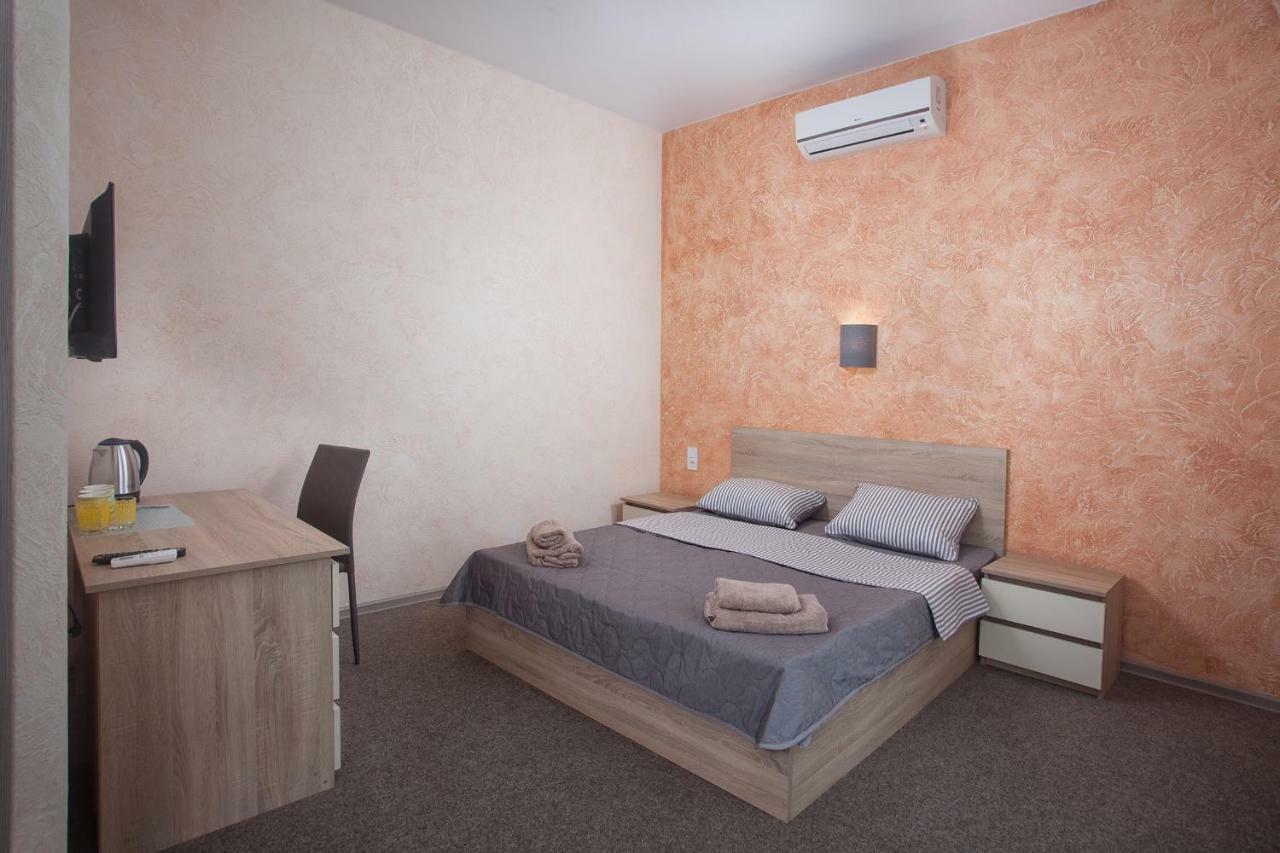 Fanfan Hotel Odessa Exterior photo